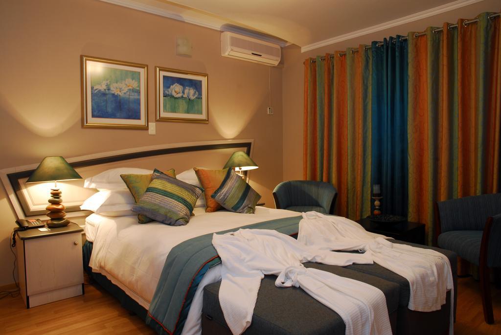 Protea Hotel By Marriott Umfolozi River Richards Bay Bilik gambar